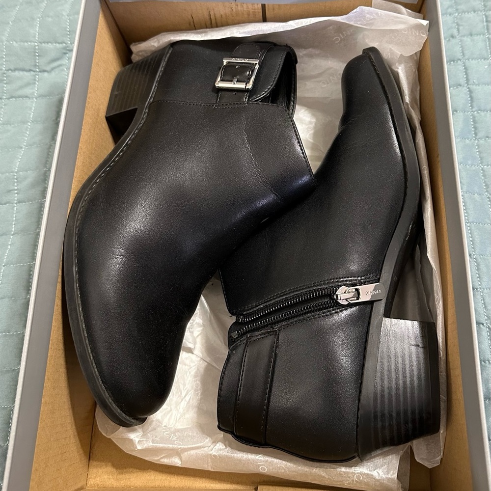 Vionic black leather ankle boot.